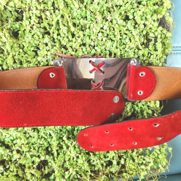 Vtg Lace Up JEWEL CASE Red Suede Leather Silver Cross Tie Easy Back Closure Belt - Picture 12 of 16